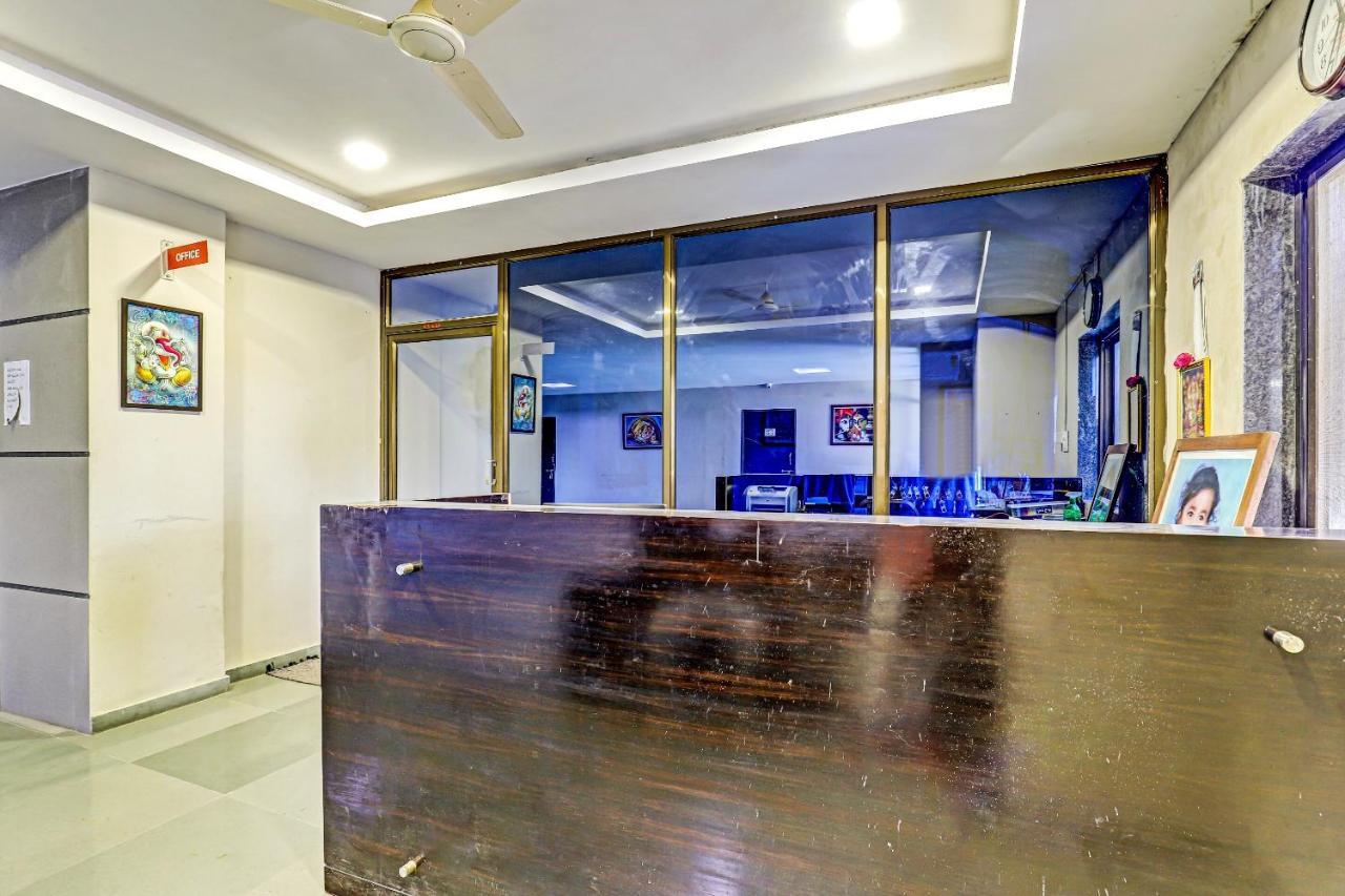 Oyo 70752 Viram House Hotel Gorwa Exterior photo